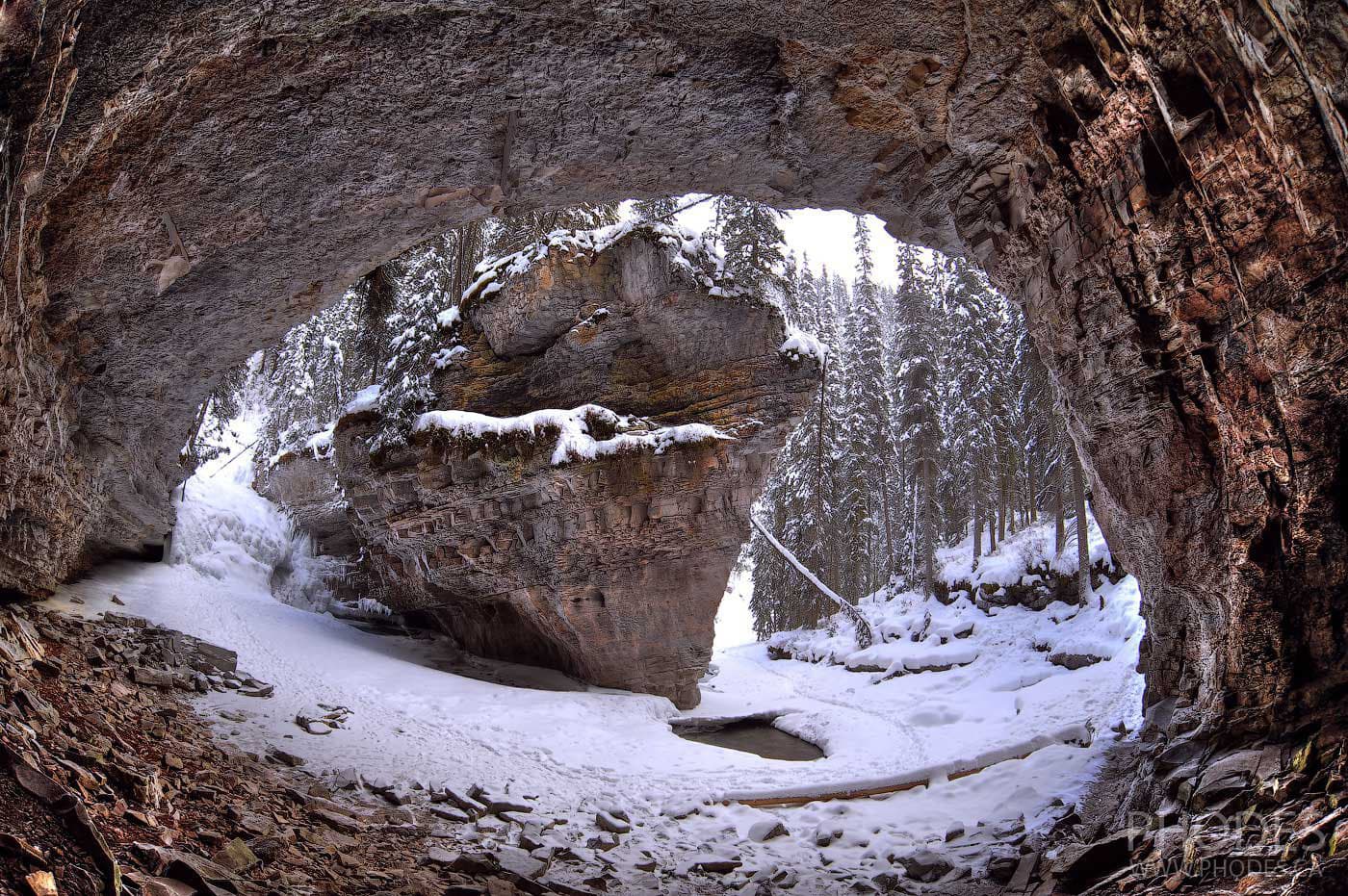 Ink pots - Johnston canyon in winter Banff