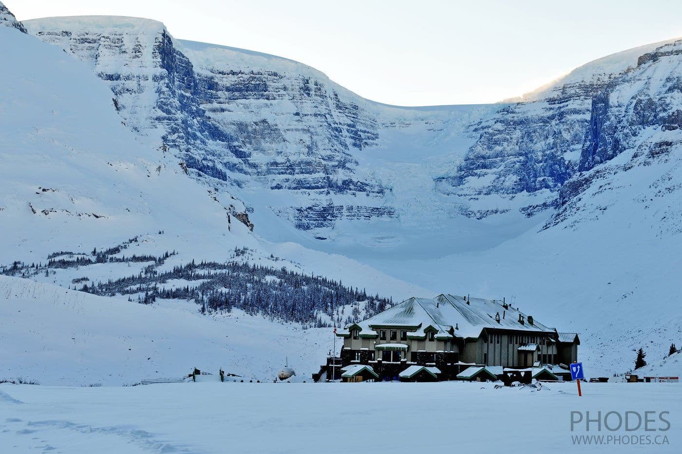 Инфо-центр Columbia Icefields