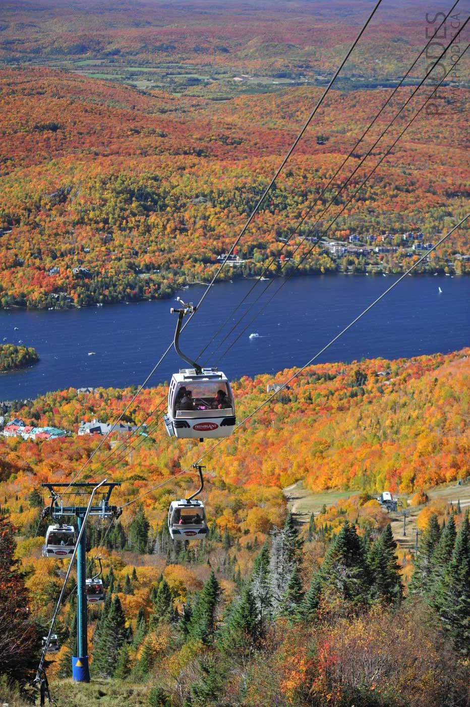 Télécabines panoramiques à Mont-Tremblant