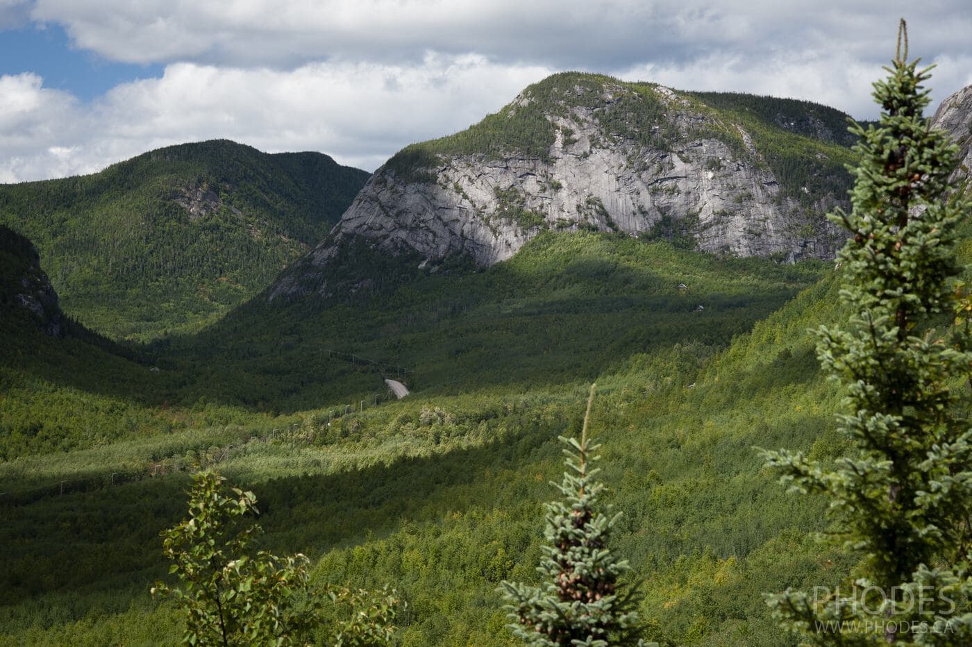 Lac-des-Cygnes Mount Trail - Grands-Jardins National Park - Квебек - Канада