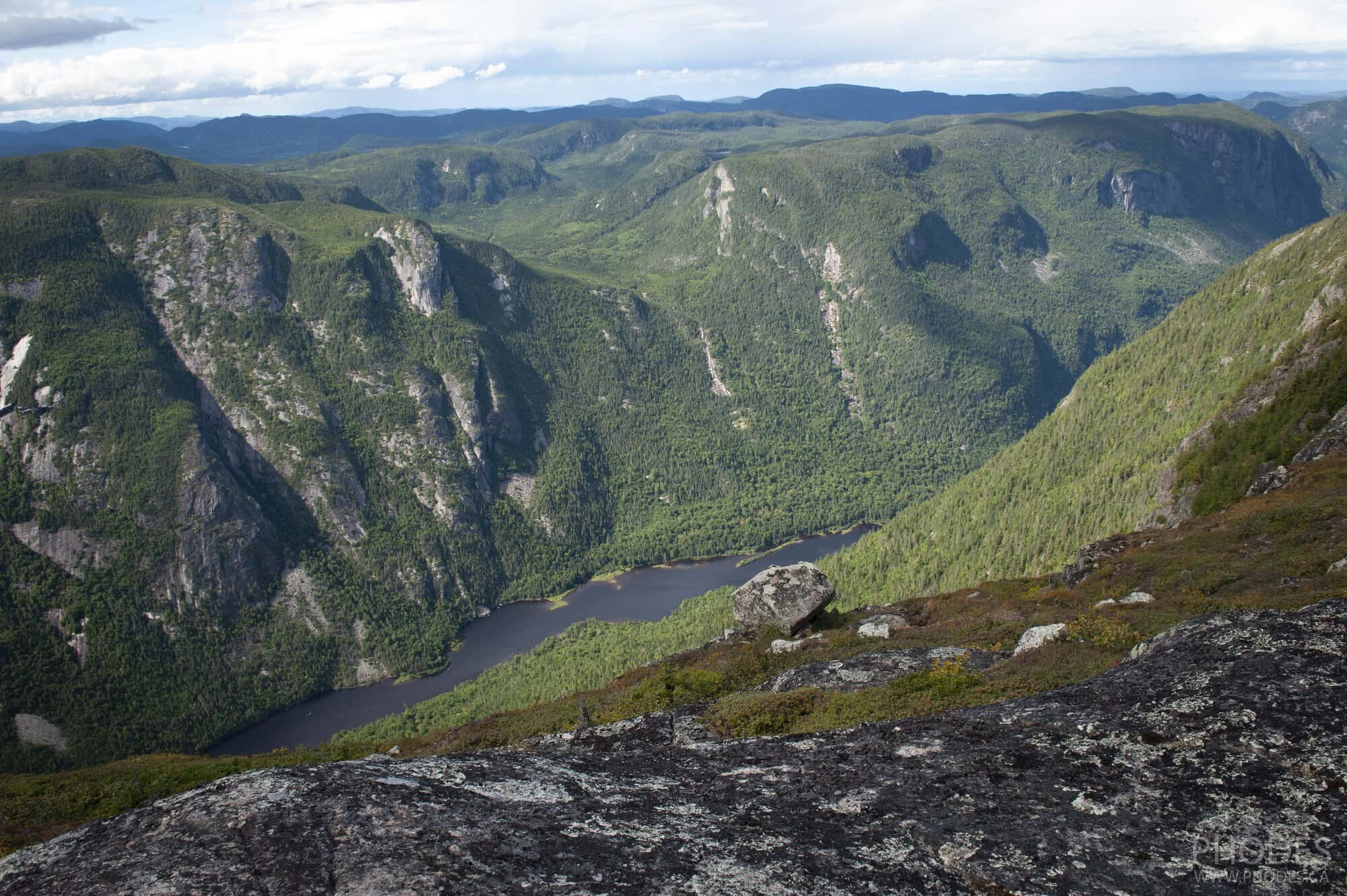 L'Acropole des Draveurs - Parc national des Hautes‑Gorges-de-la-Rivière‑Malbaie - Québec - Canada